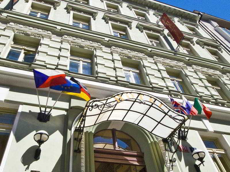 ラファエロ ホテル プラハ エクステリア 写真